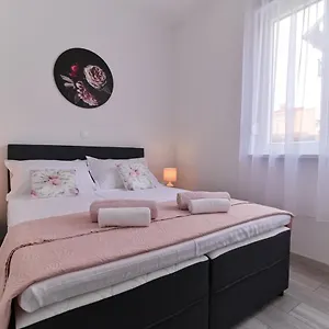 https://apartmani-castrum.splithotels.org